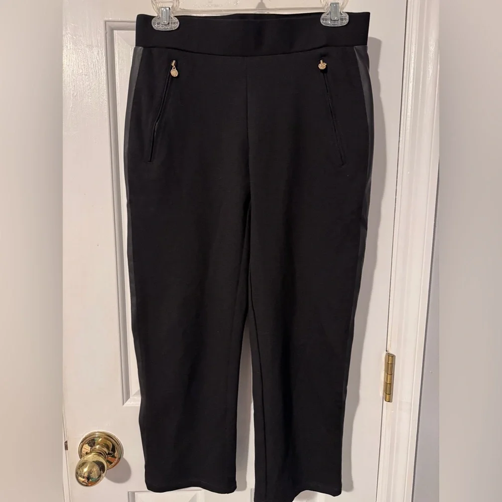 Emily McCarthy Ponte Pants with Faux Leather Side Stripe Zip Pockets Crop EUC